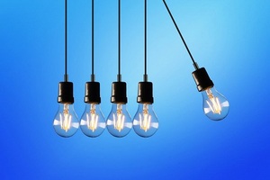 日本打造LED灯泡樱花树