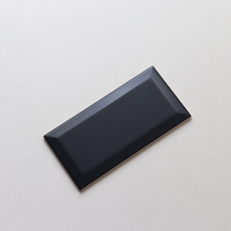 100x200mm黑色瓷片