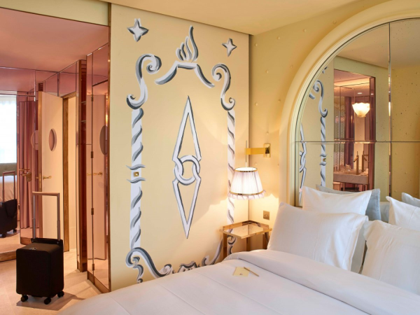 设计鬼才Philippe Starck力作：不是酒店  而是“白日造梦”