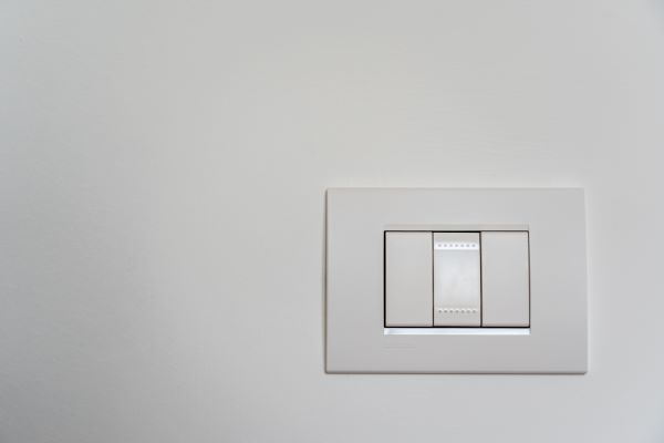 室内装饰，开关面板重不重要？如何选择开关面板？