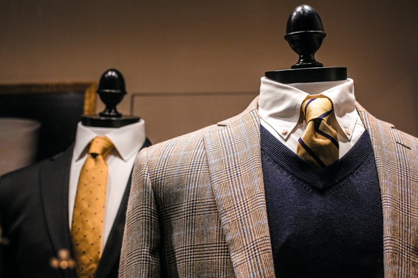 纯棉和亚麻面料的衣服怎么选？高级衬衫都由哪些面料做成？