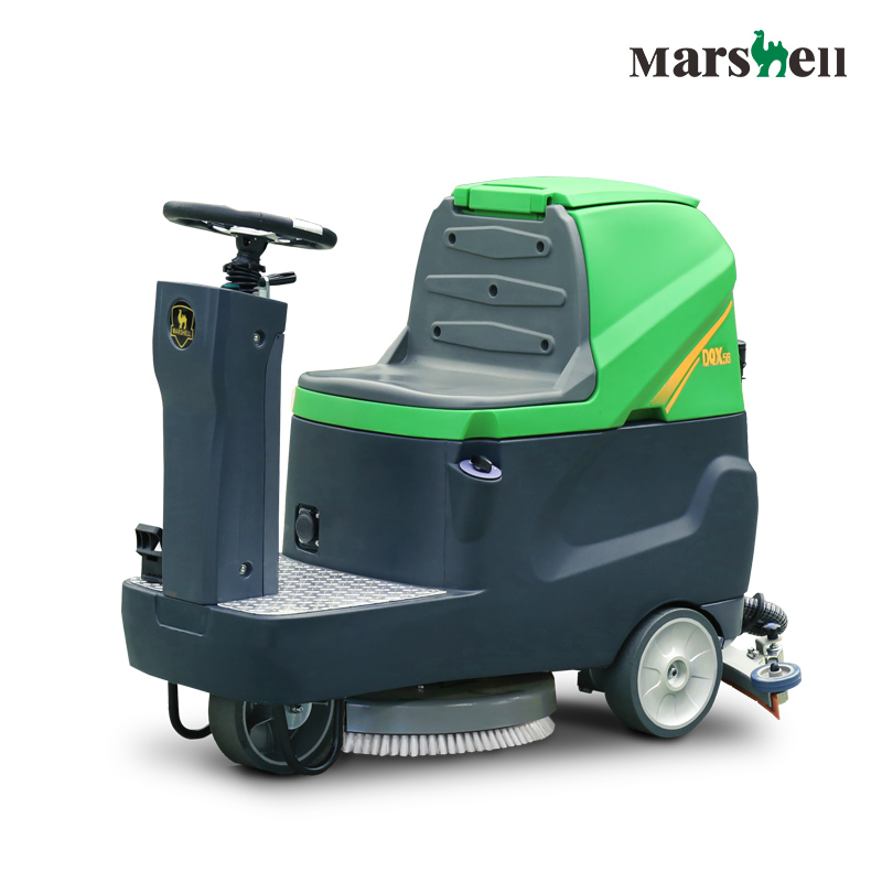 玛西尔DQX56微型驾驶式洗地机