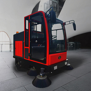JH2000S全封闭型双吸风驾驶式扫地机