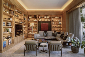 LED照明照亮了整个房屋内部的架子