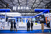 呈现前沿智慧清洁技术 普渡机器人在2024上海CCE博览会上精彩亮相